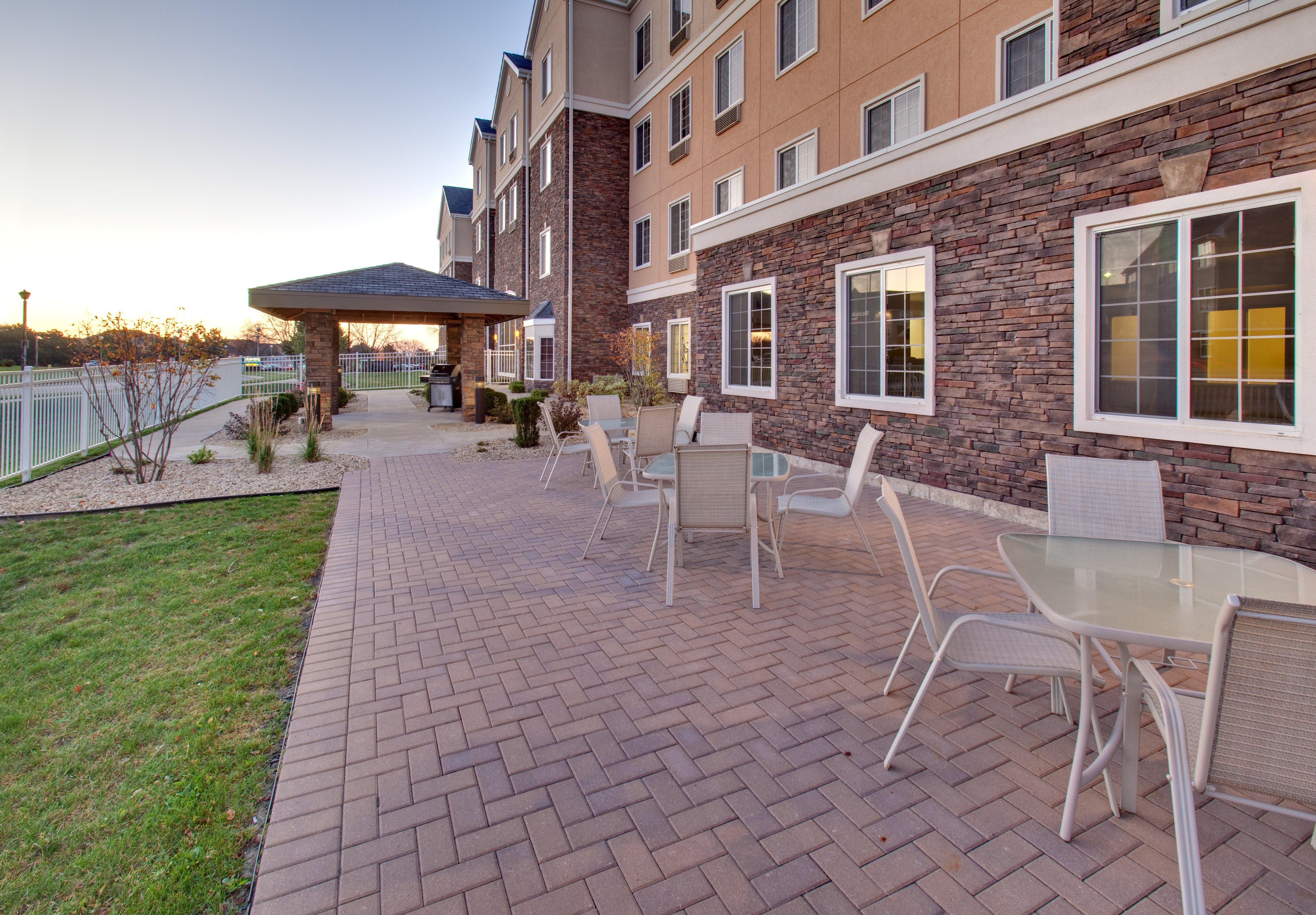 Staybridge Suites Rockford By Ihg Eksteriør billede
