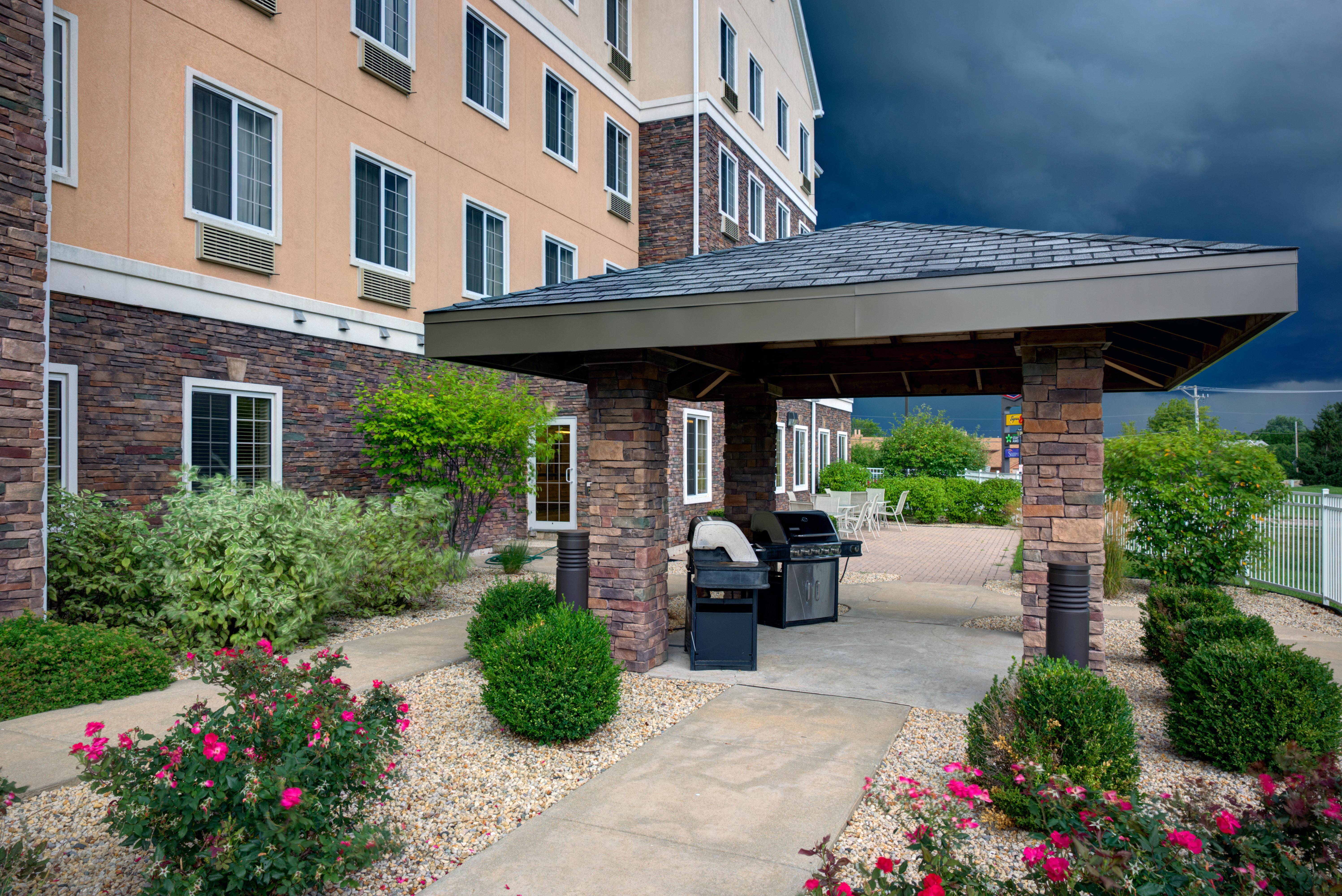 Staybridge Suites Rockford By Ihg Eksteriør billede