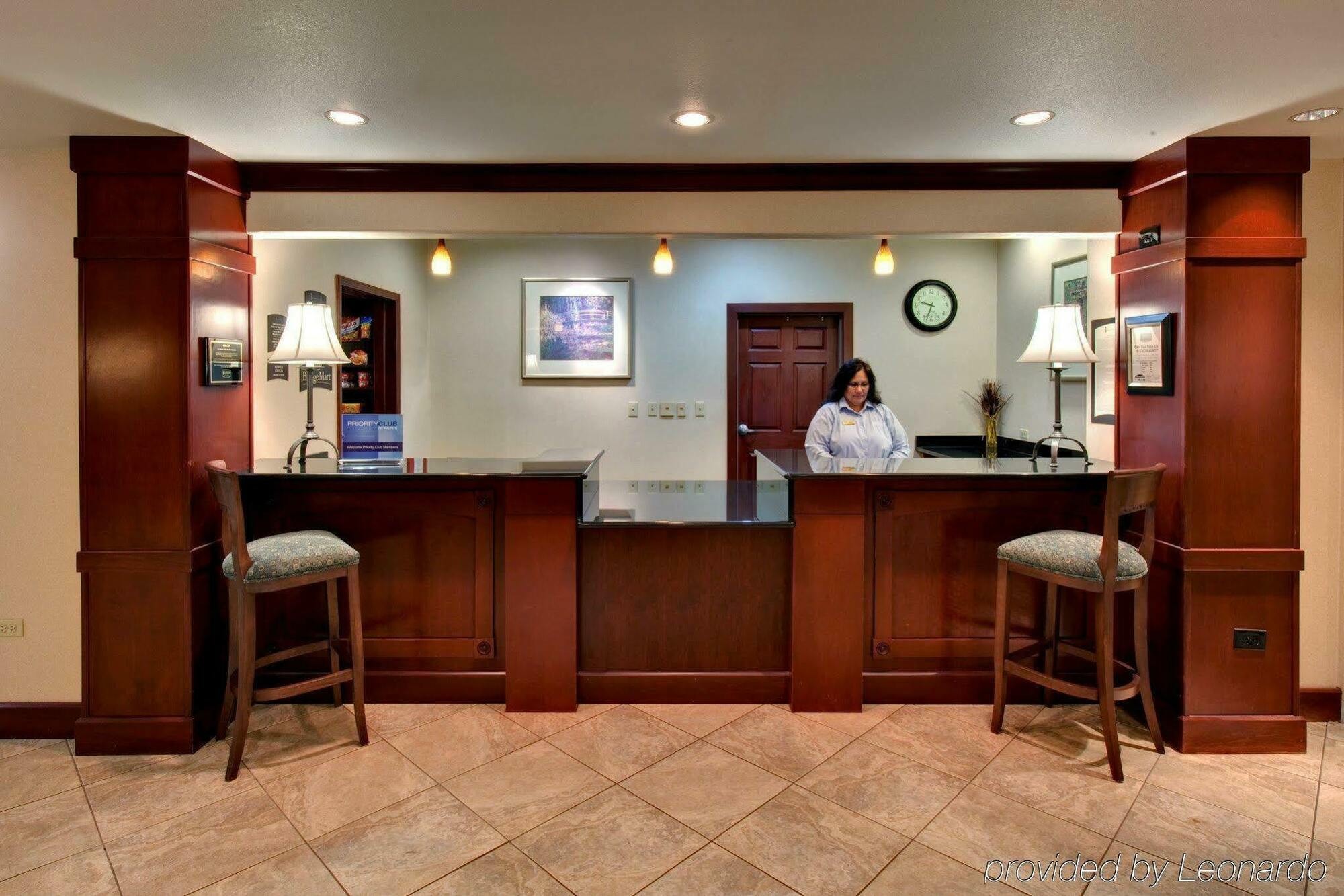 Staybridge Suites Rockford By Ihg Interiør billede